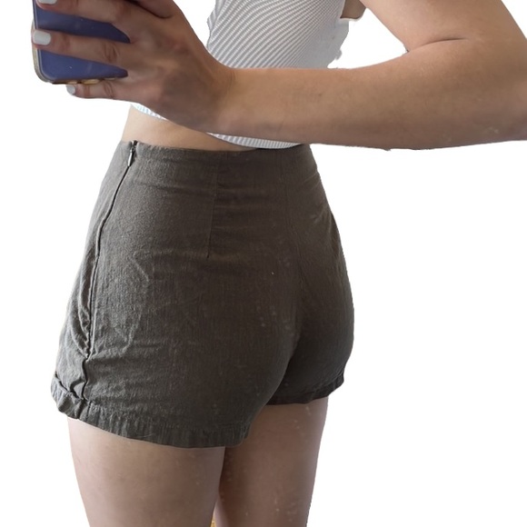 Green/Brown skort/ shorts - Picture 3 of 7